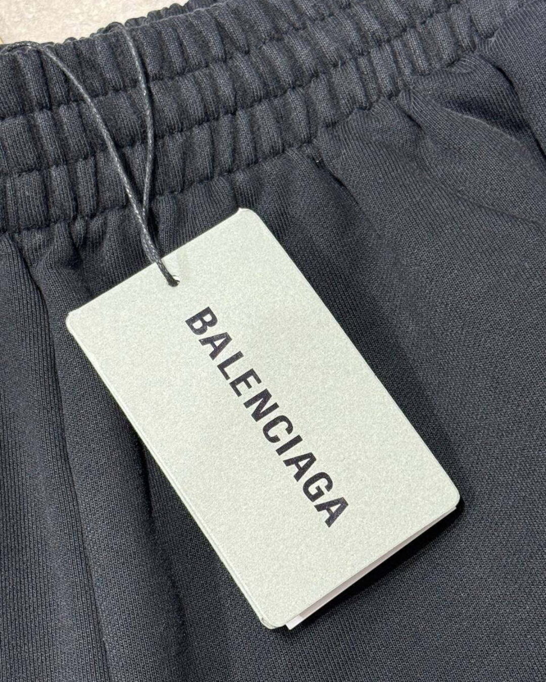 Шорты Balenciaga — изображение 7