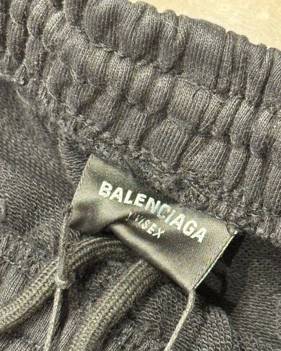 Шорты Balenciaga — изображение 9