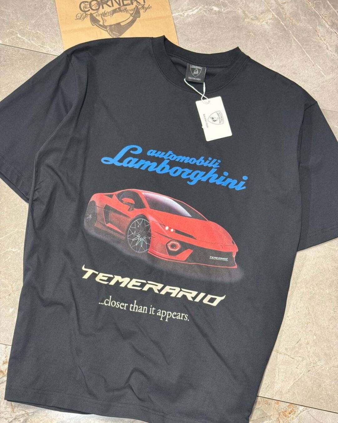 Футболка Balenciaga — изображение 5