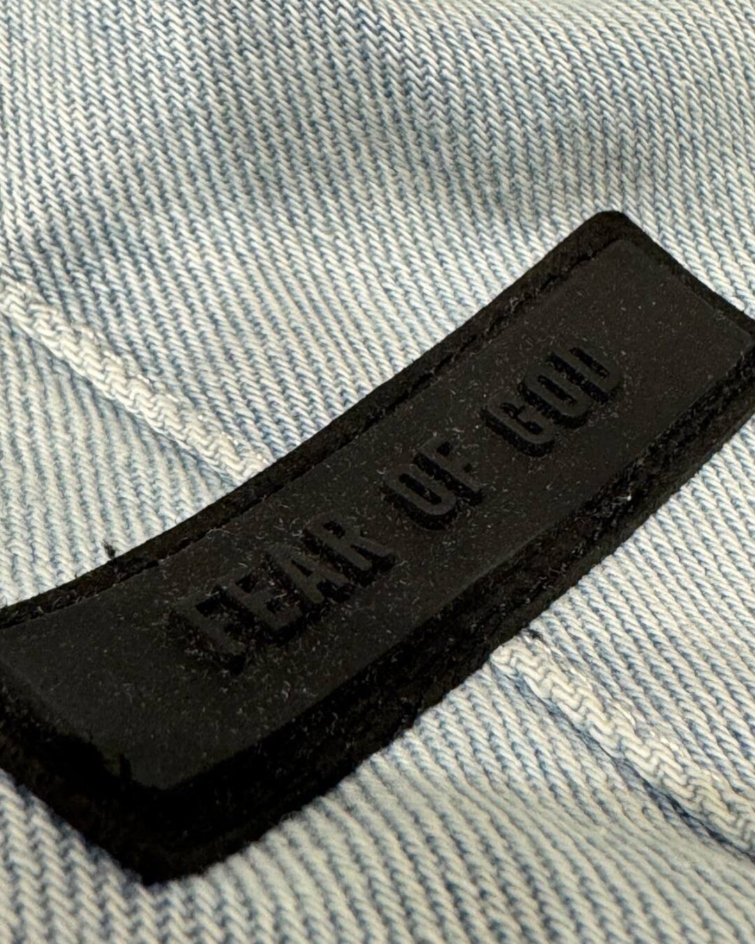 Джинсы Fear of God — изображение 7