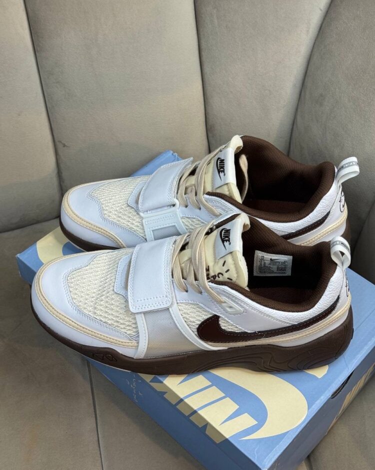 Кроссовки Nike x Travis Scott Zoom Field Jaxx — фото 7