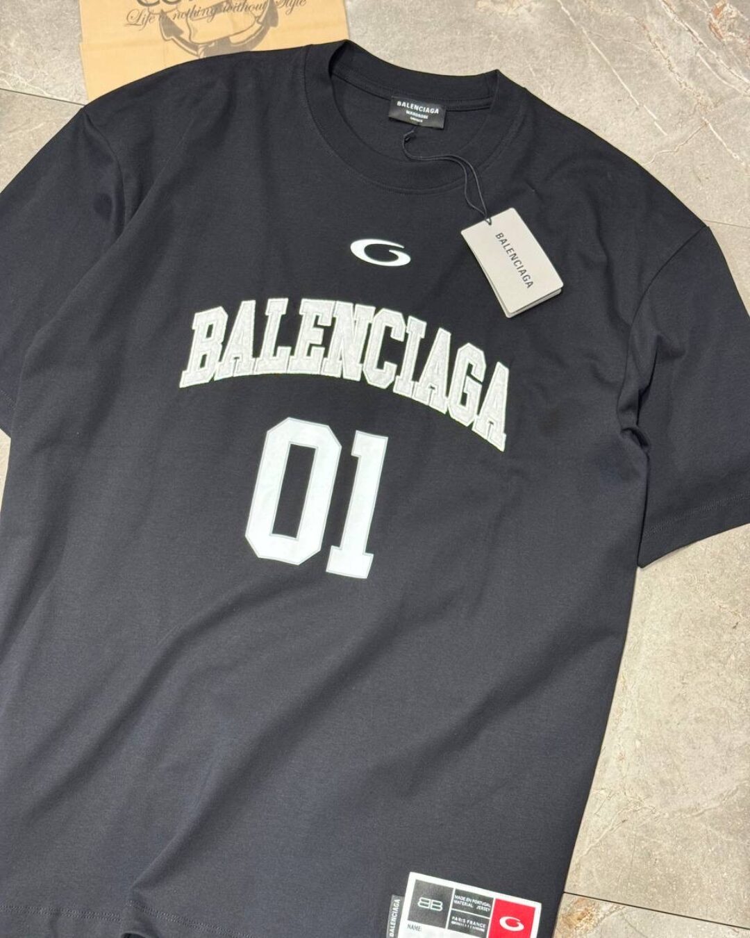 Футболка Balenciaga — изображение 3