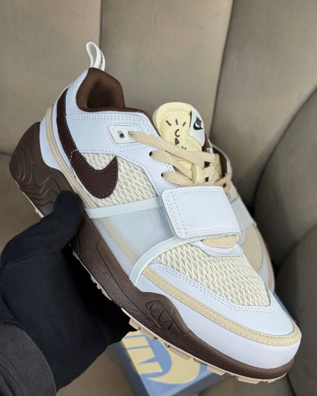 Кроссовки Nike x Travis Scott Zoom Field Jaxx — изображение 3