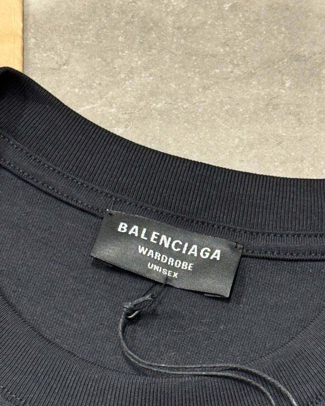 Футболка Balenciaga — изображение 5