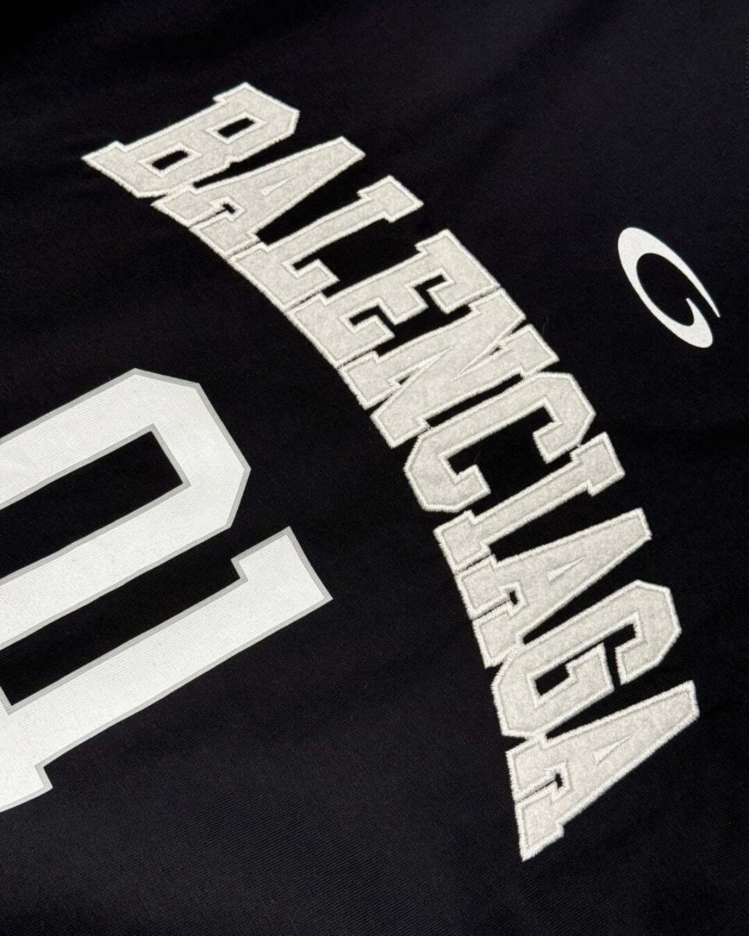 Футболка Balenciaga — изображение 9