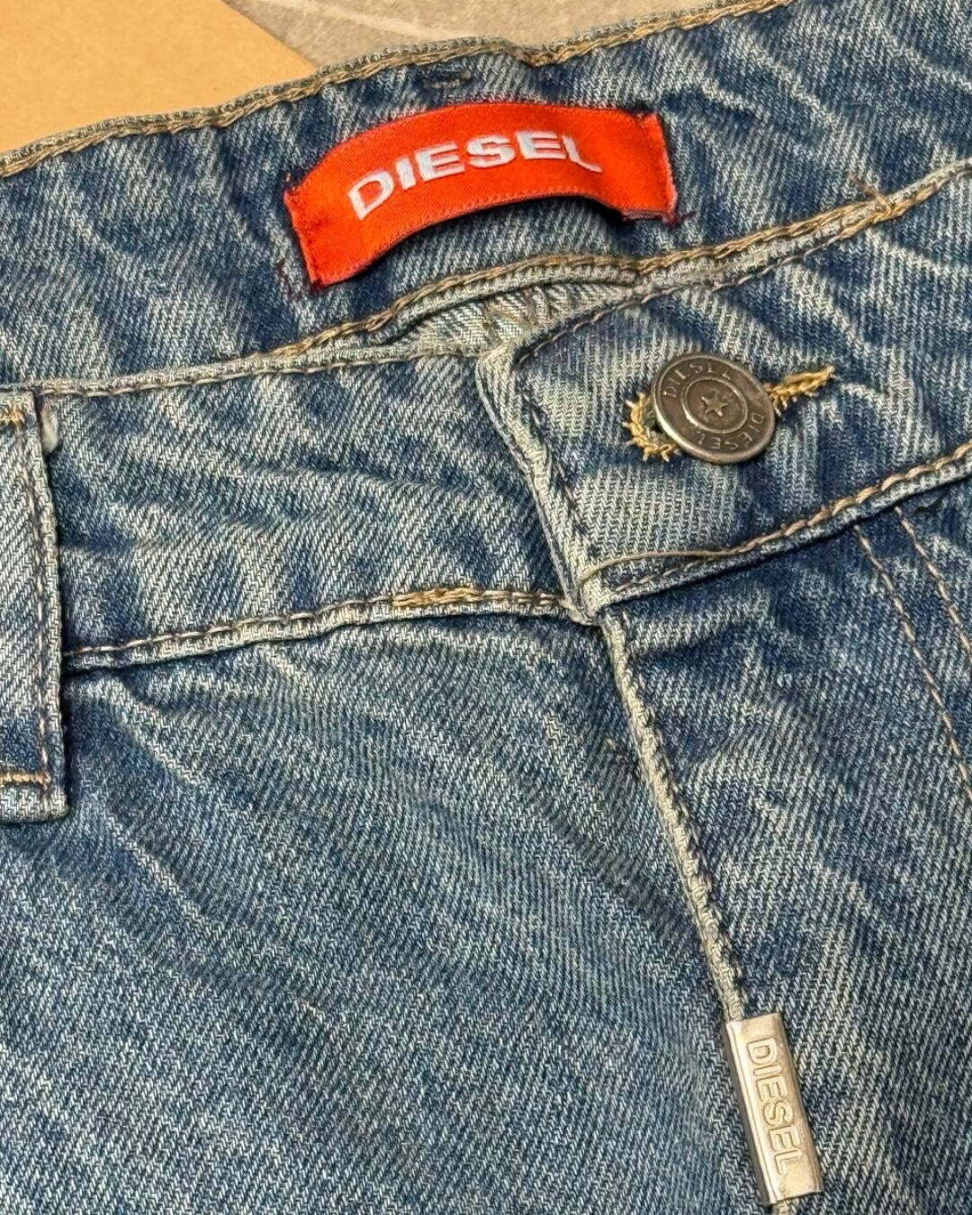 Джинсы Diesel — изображение 7