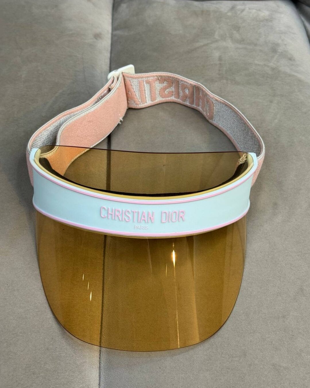 Солнцезащитный козырек Dior — изображение 2