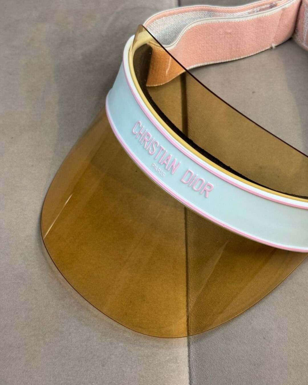 Солнцезащитный козырек Dior — изображение 3