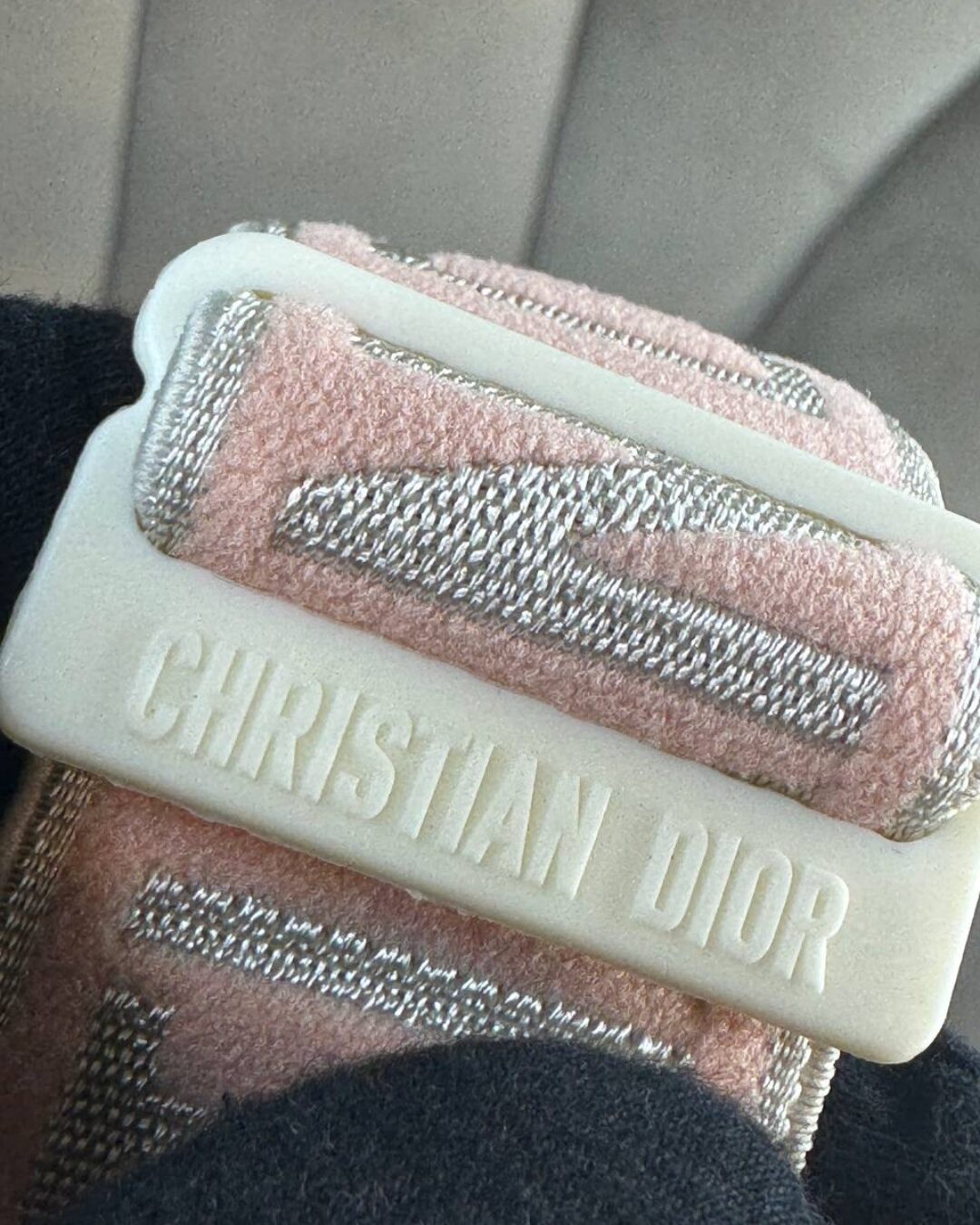 Солнцезащитный козырек Dior — изображение 5