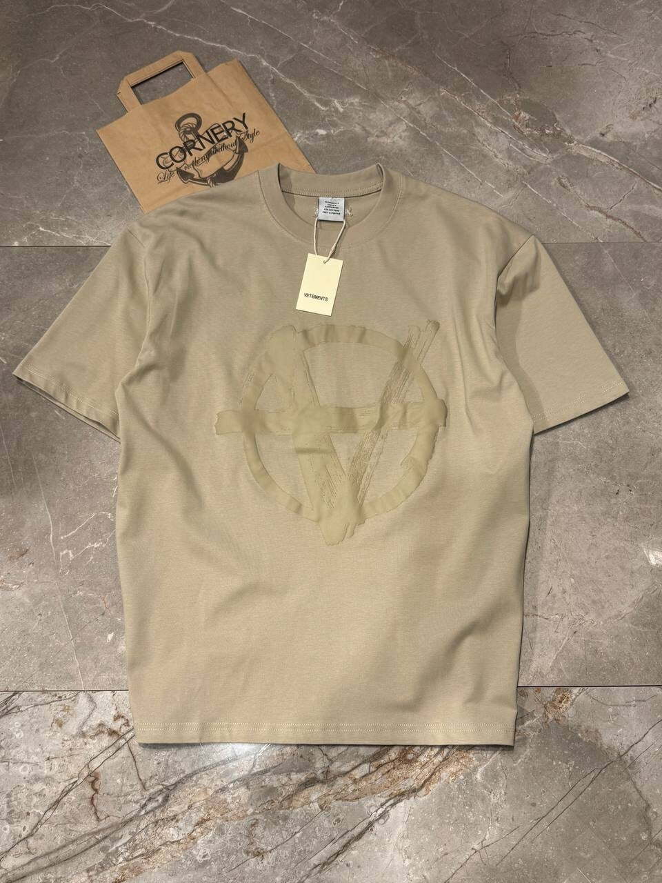 Футболка Vetements Anarchy