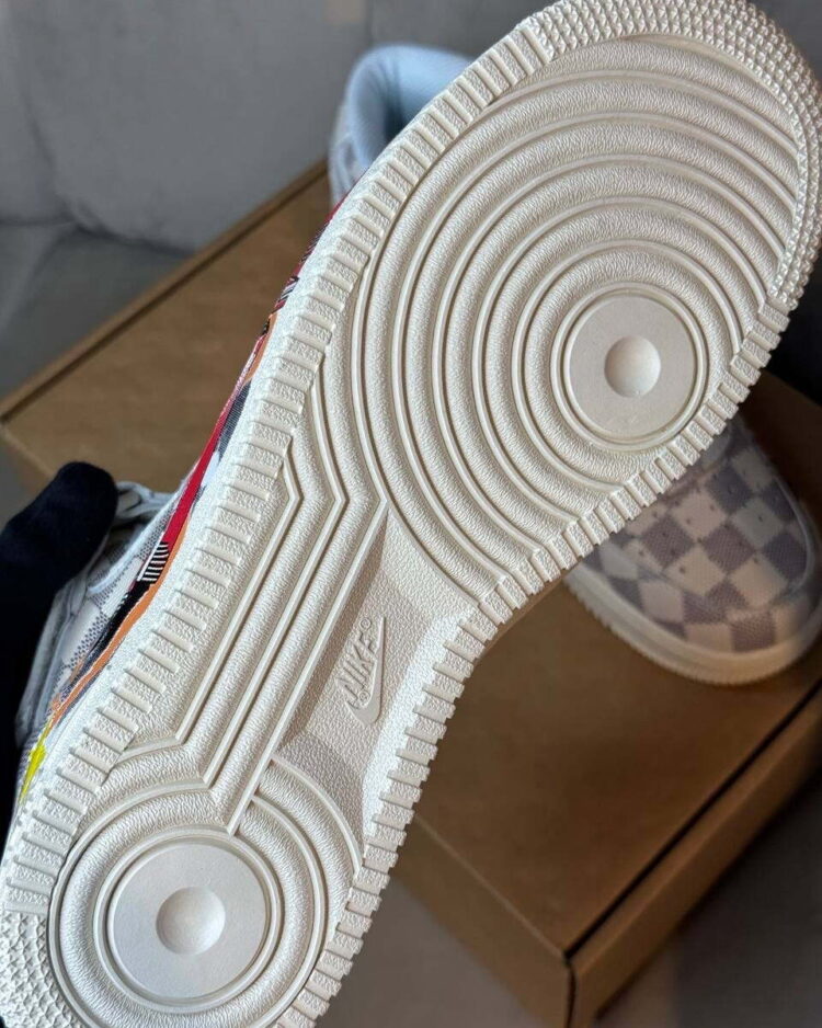 Кроссовки Nike Louis Vuitton x Air Force 1 Mid 'Graffiti' — фото 4