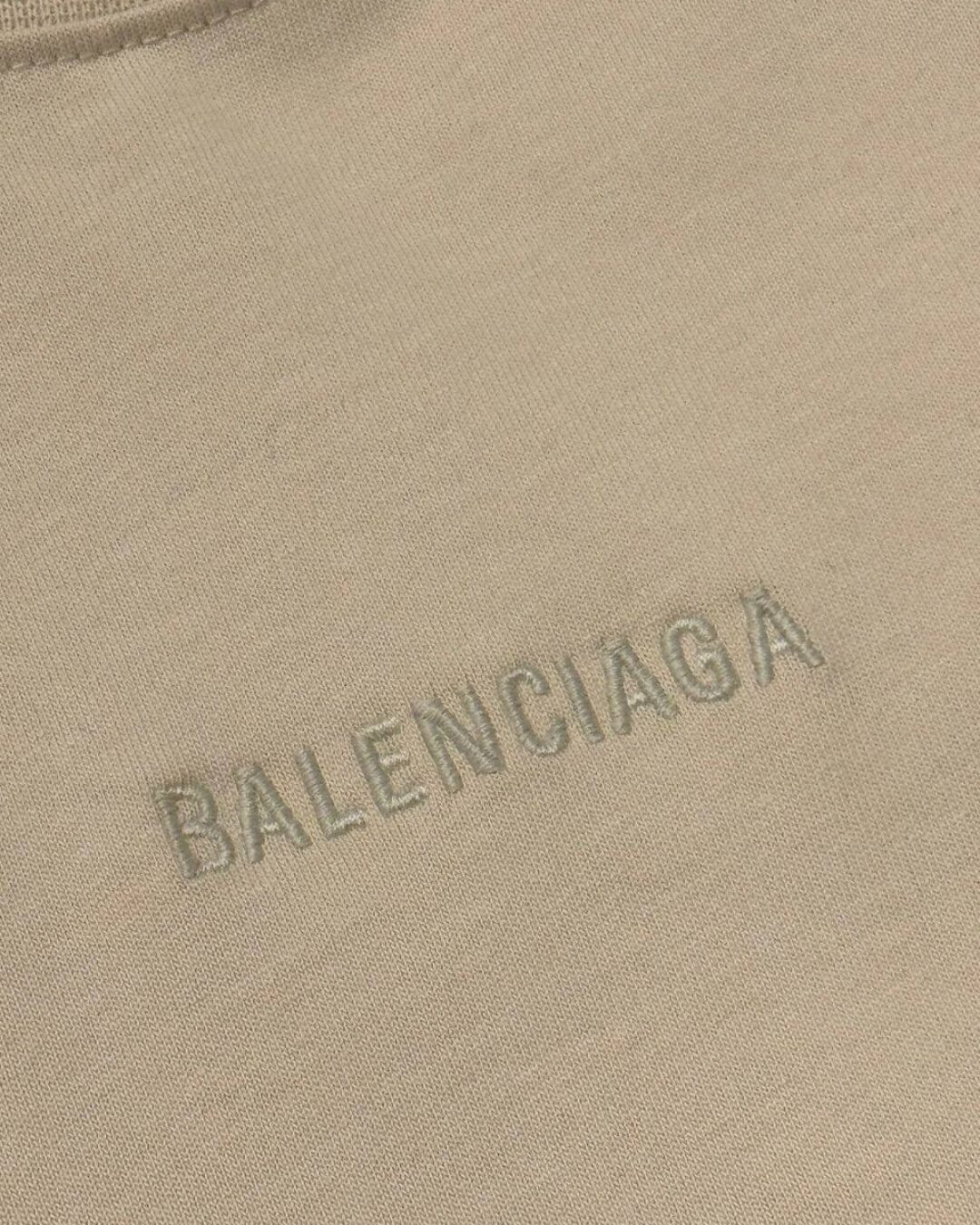 Футболка Balenciaga — изображение 5