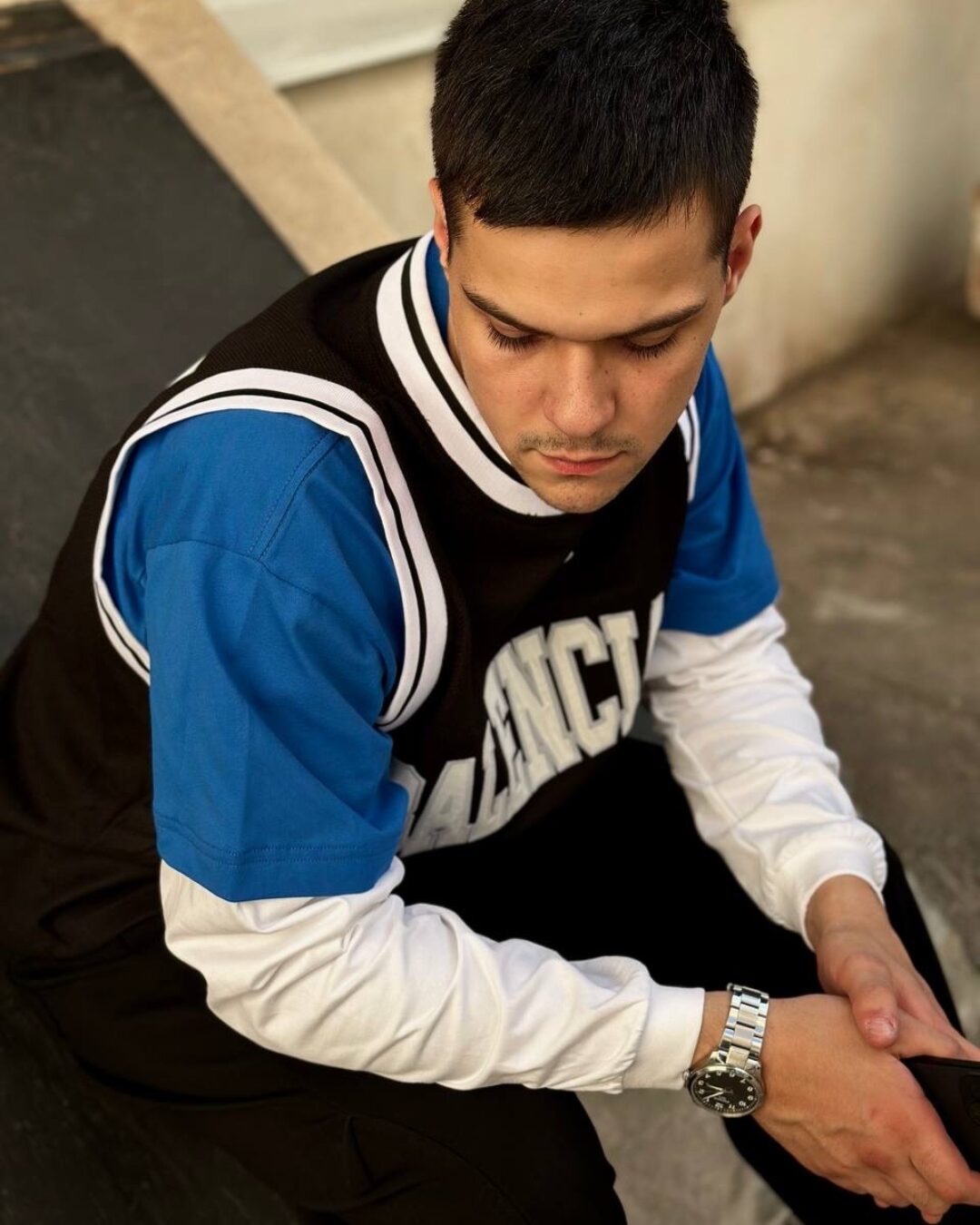 Кофта Balenciaga — изображение 3