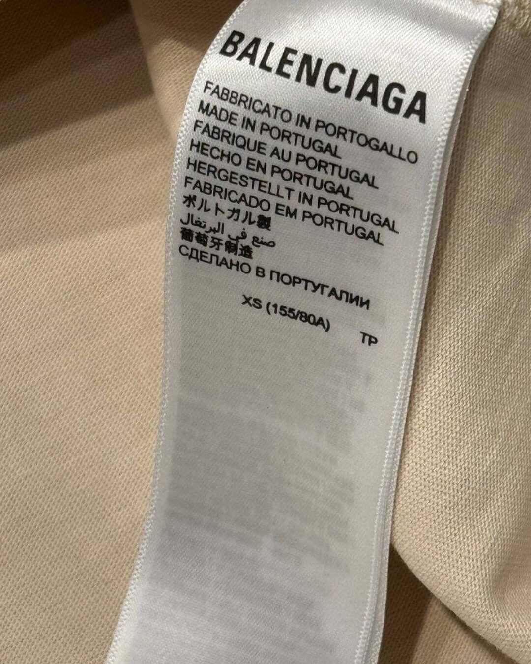 Футболка Balenciaga — изображение 9