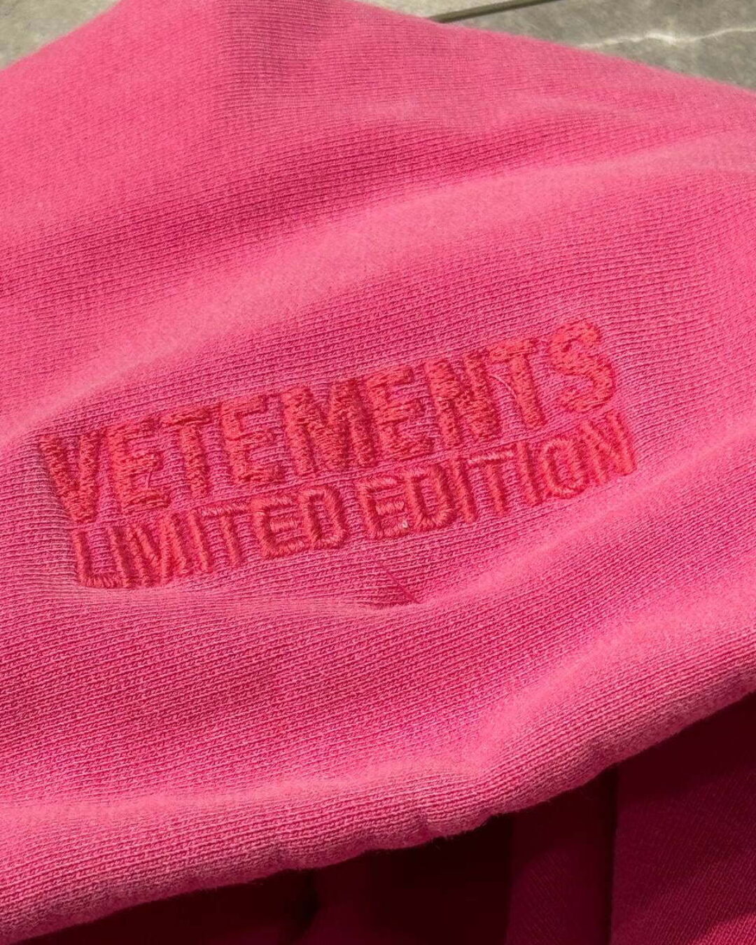 Худи Vetements — изображение 8