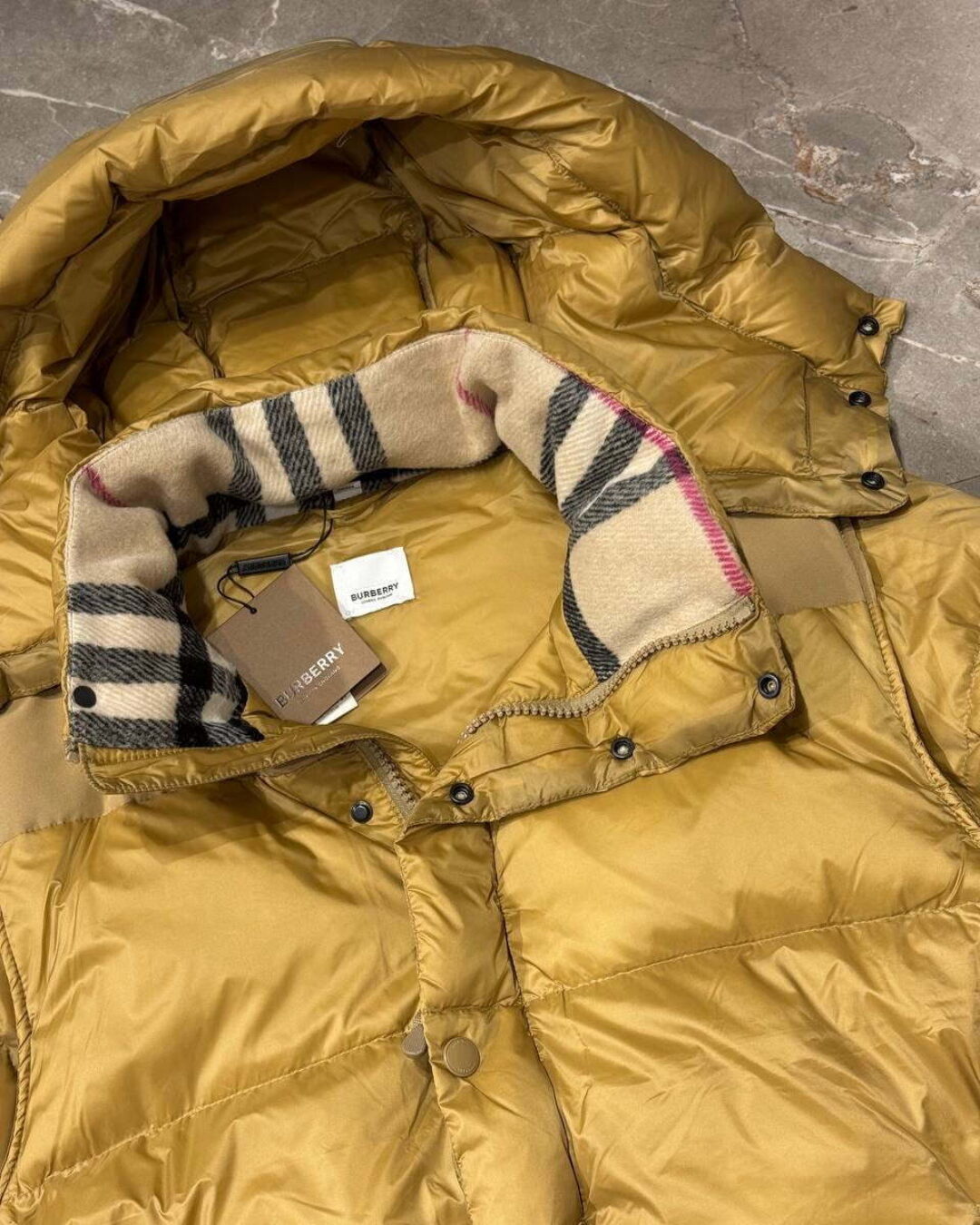 Куртка Burberry — изображение 4