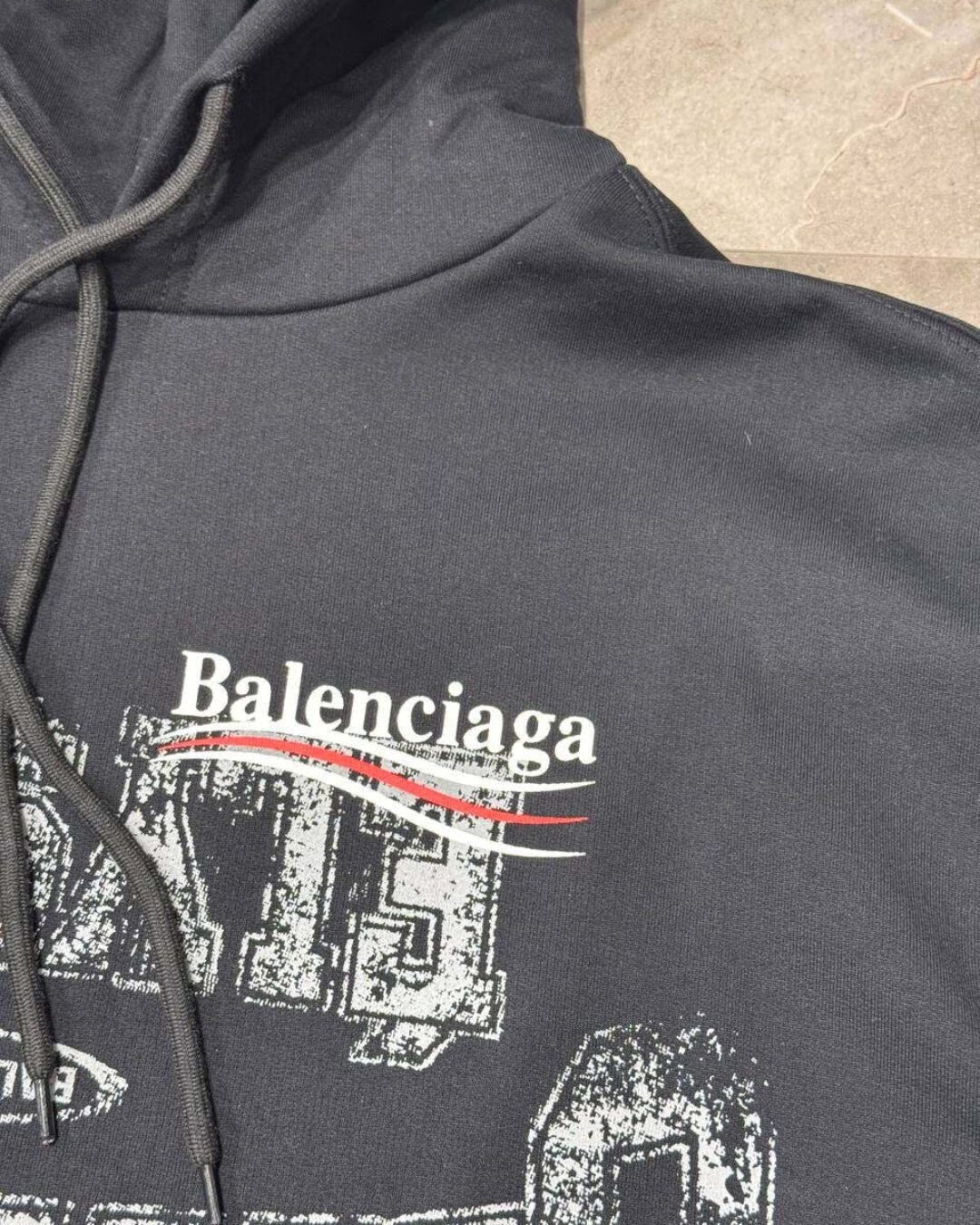 Худи Balenciaga — изображение 8