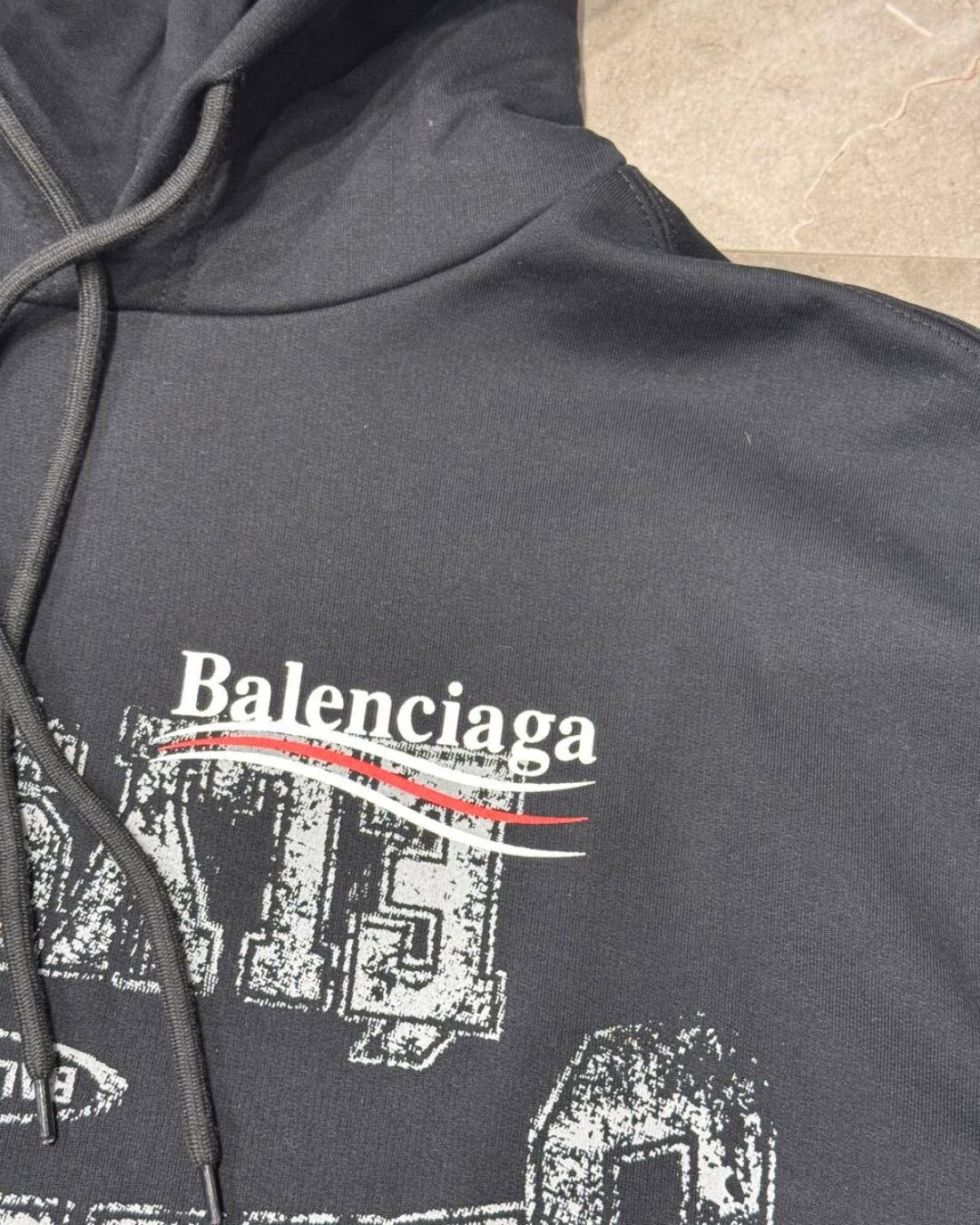 Худи Balenciaga — изображение 8