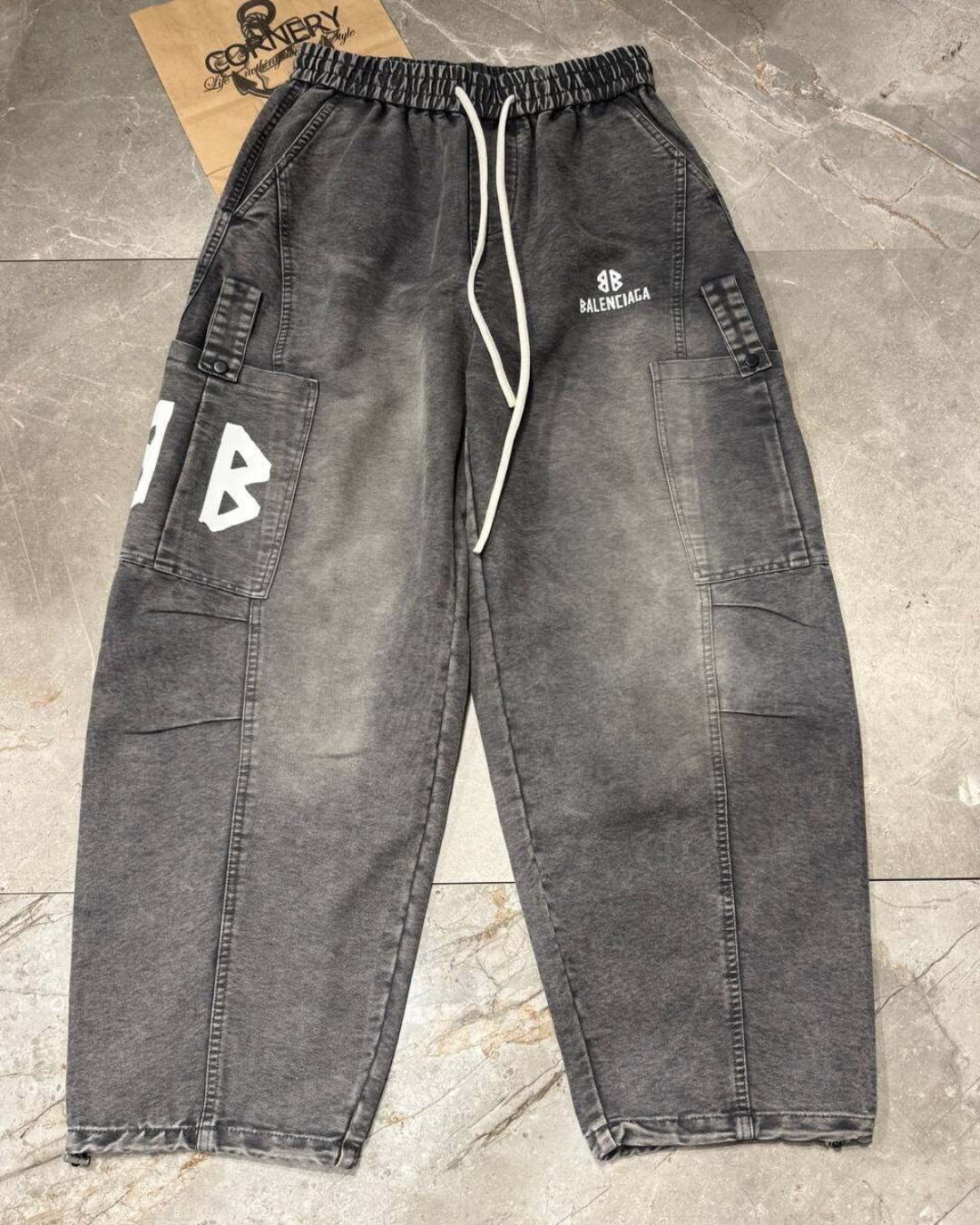 Штаны Balenciaga — изображение 4