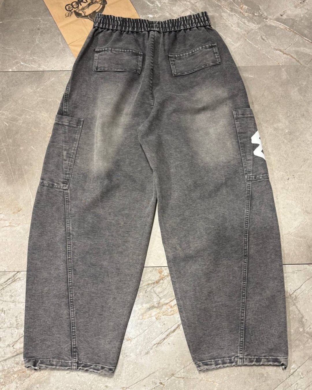 Штаны Balenciaga — изображение 5