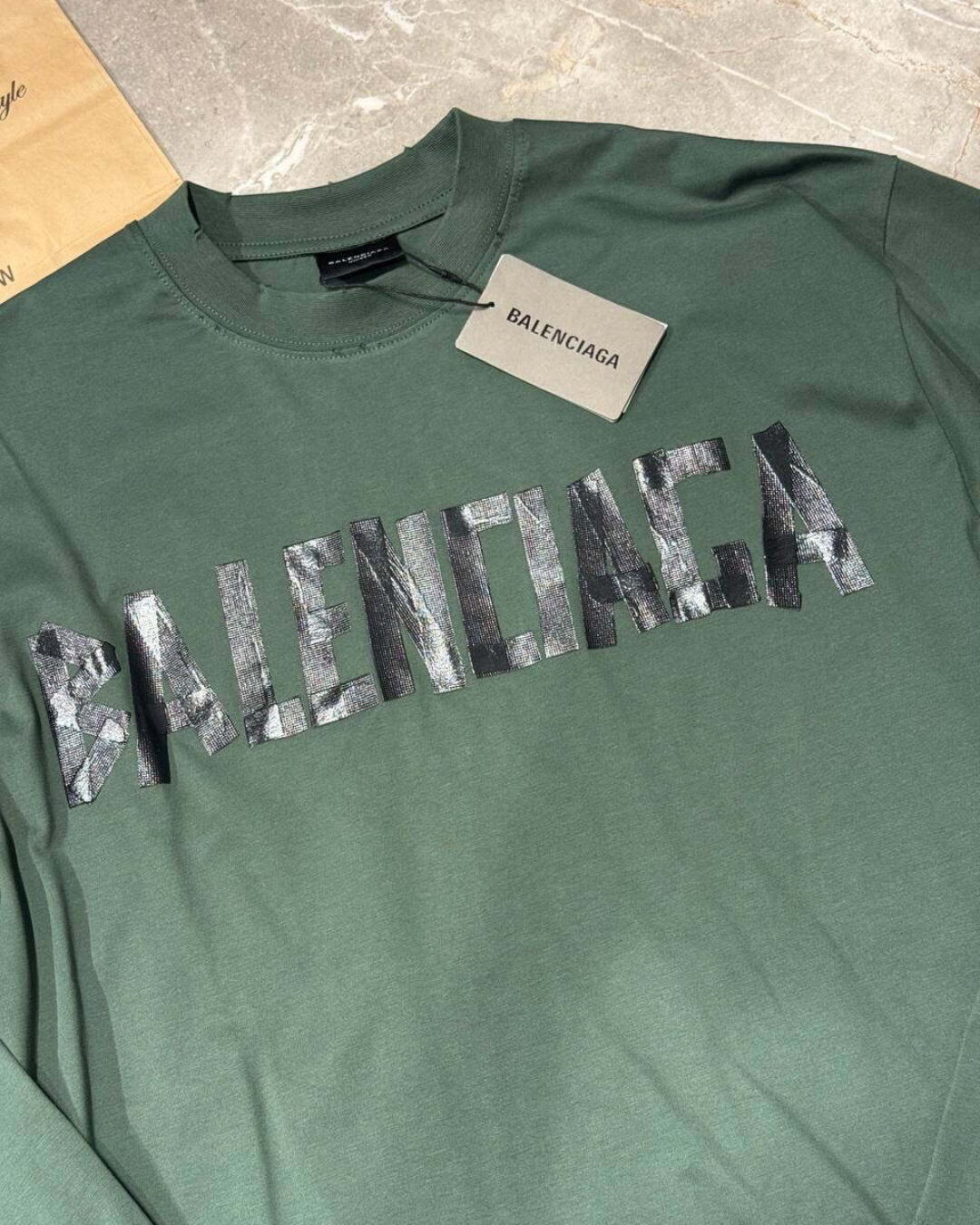 Кофта Balenciaga — изображение 3