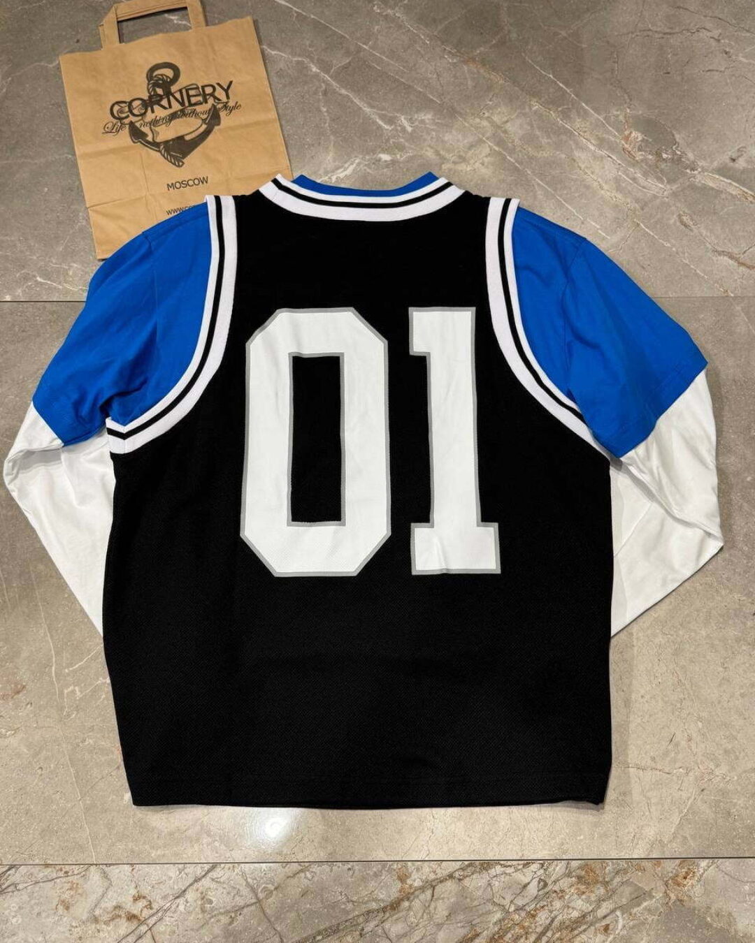 Кофта Balenciaga — изображение 5