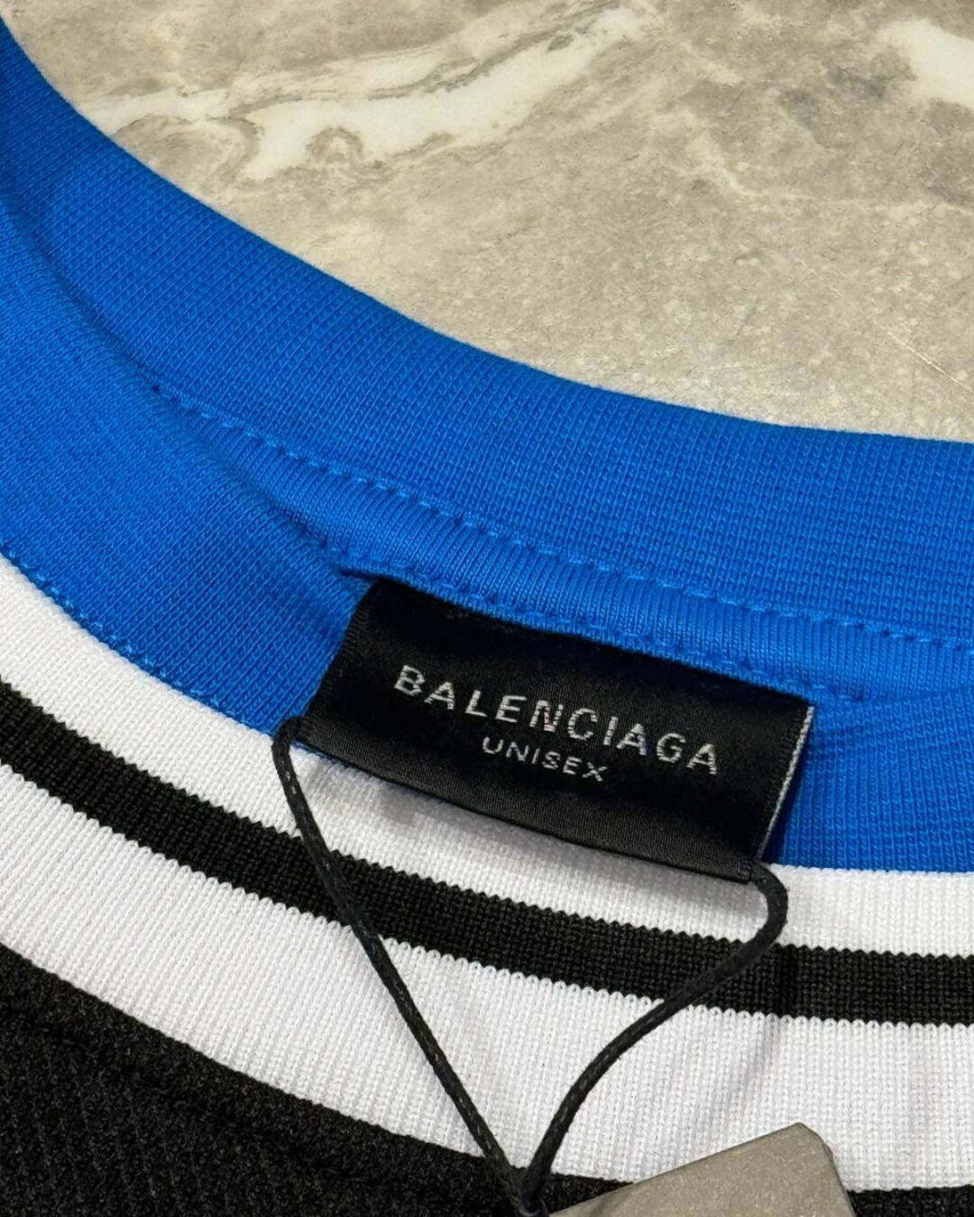 Кофта Balenciaga — изображение 10