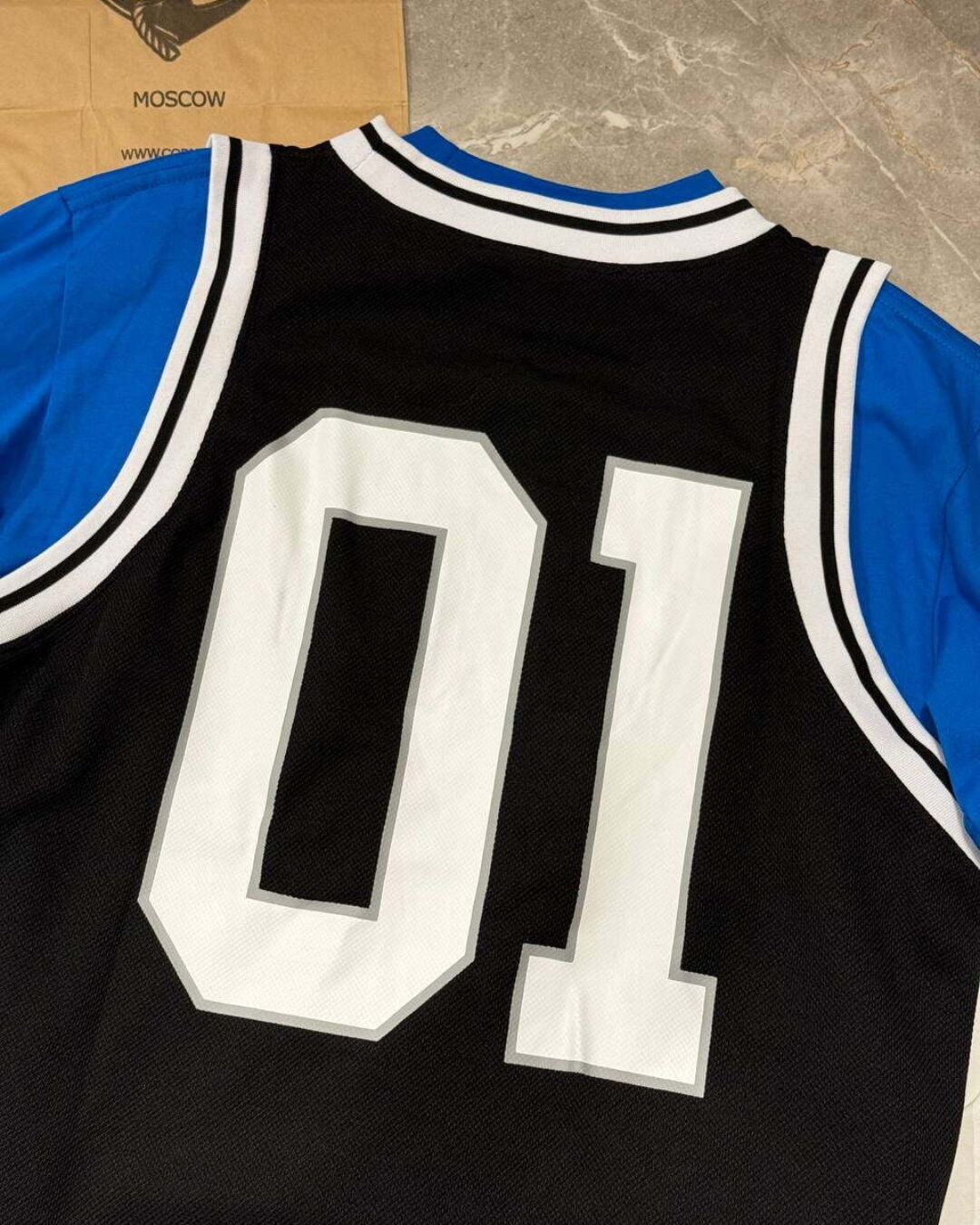 Кофта Balenciaga — изображение 9