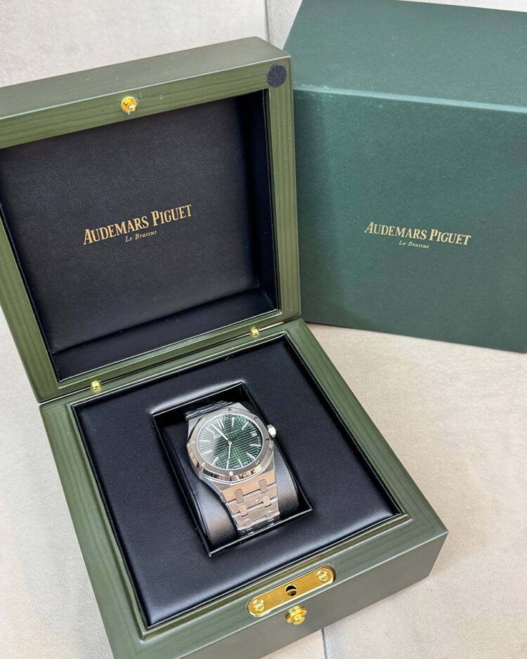 Часы Audemars Piguet Royal Oak — фото 1