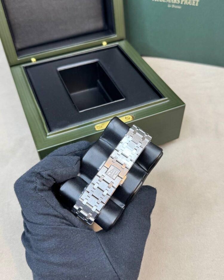 Часы Audemars Piguet Royal Oak — фото 6