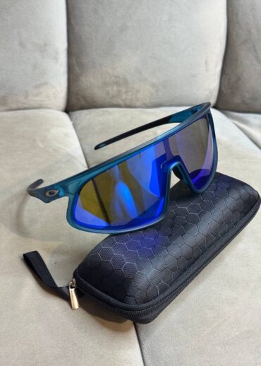 Очки Oakley