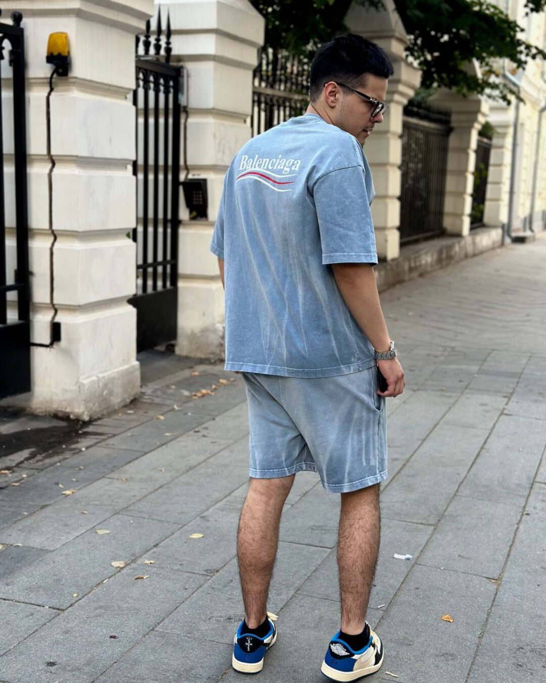 Костюм Balenciaga — изображение 2