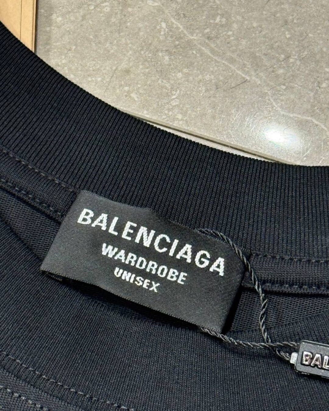 Футболка Balenciaga — изображение 5