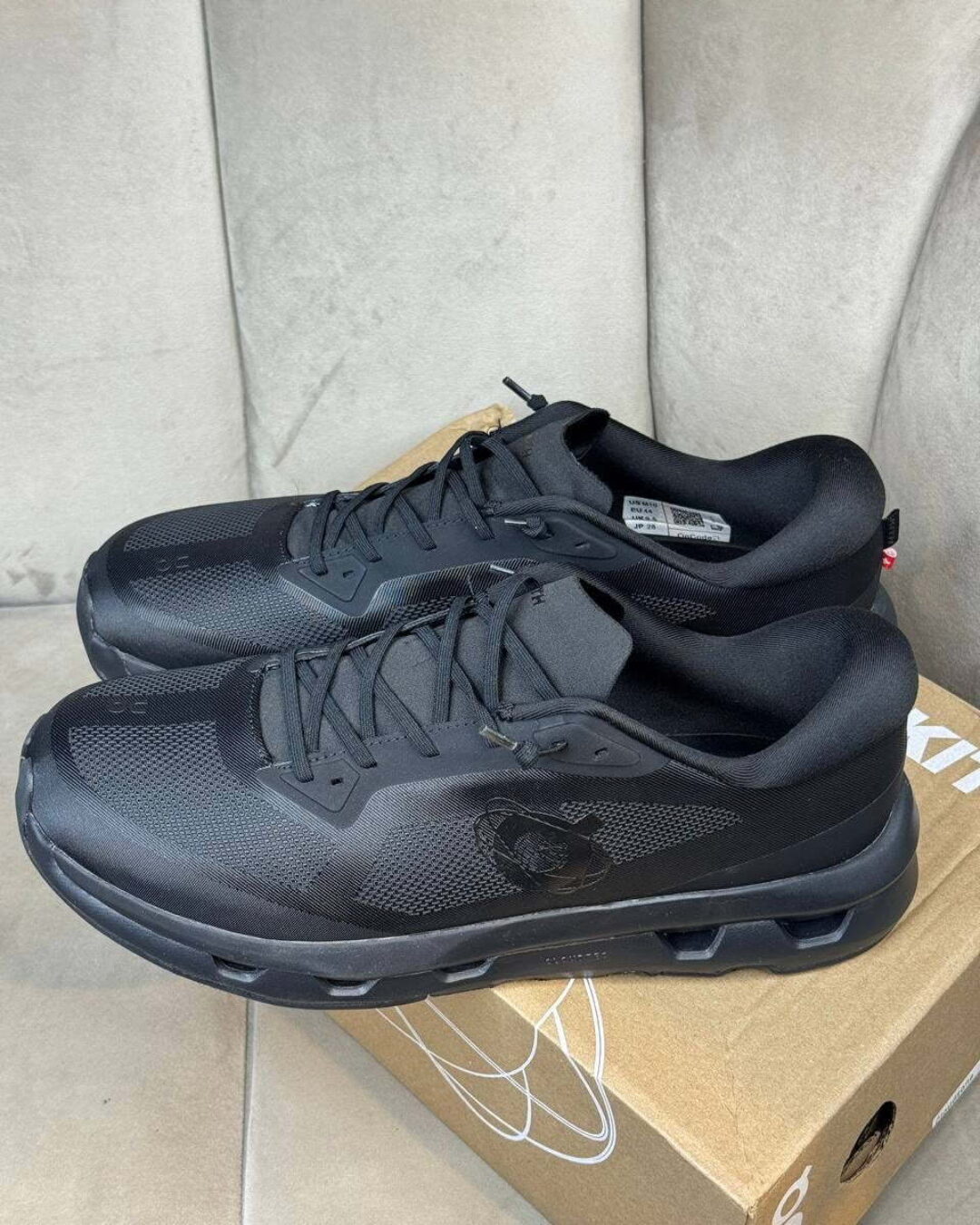 Кроссовки On x Kith — изображение 3