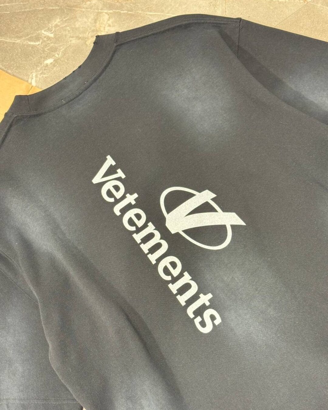 Футболка Vetements Logo — изображение 7