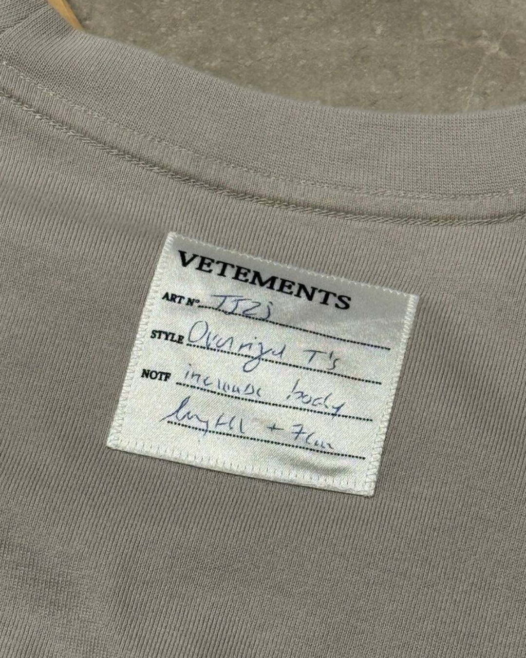 Кофта Vetements — изображение 7