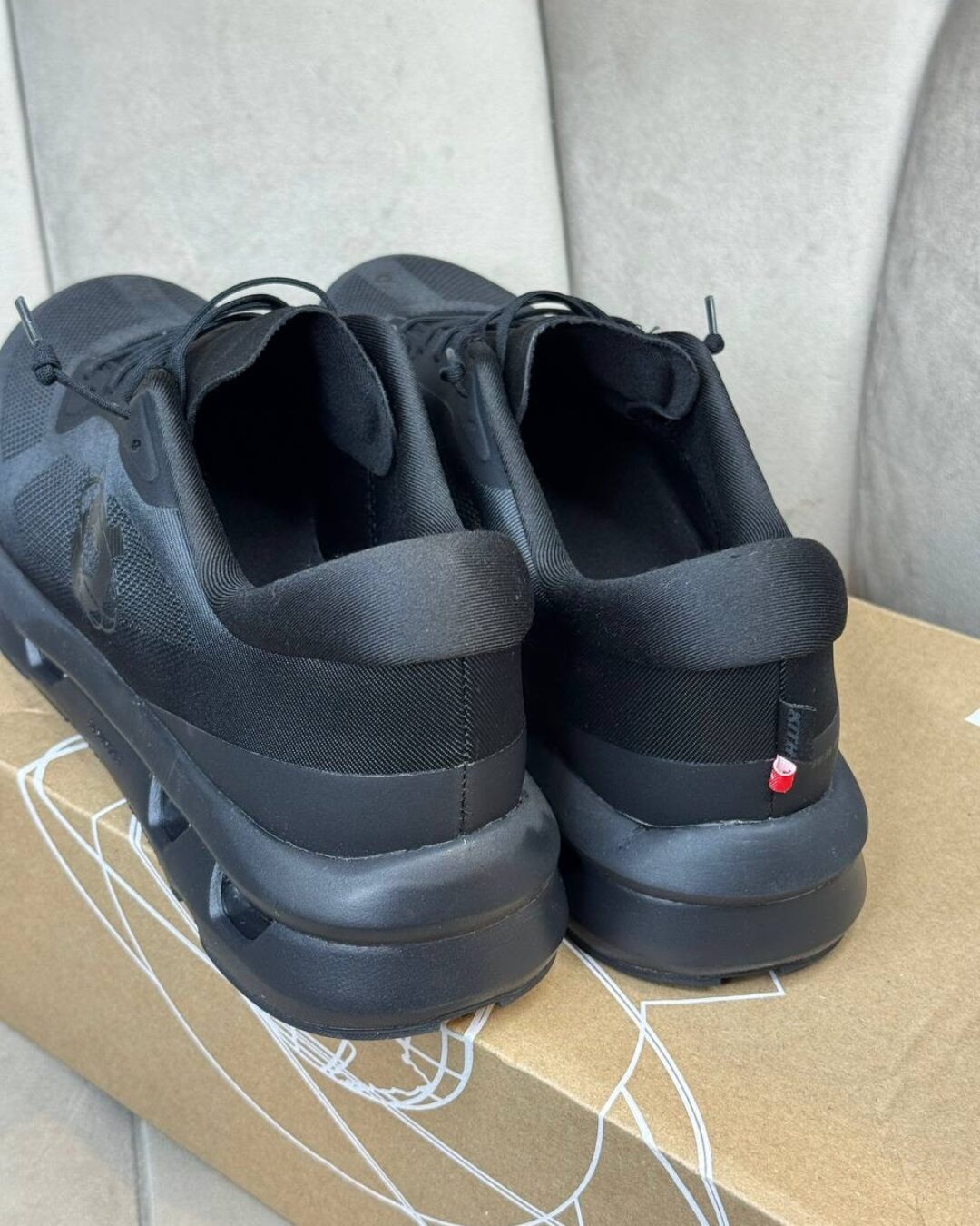 Кроссовки On x Kith — изображение 6