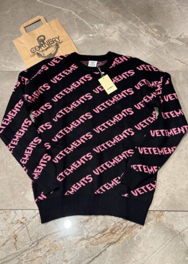 Свитер Vetements