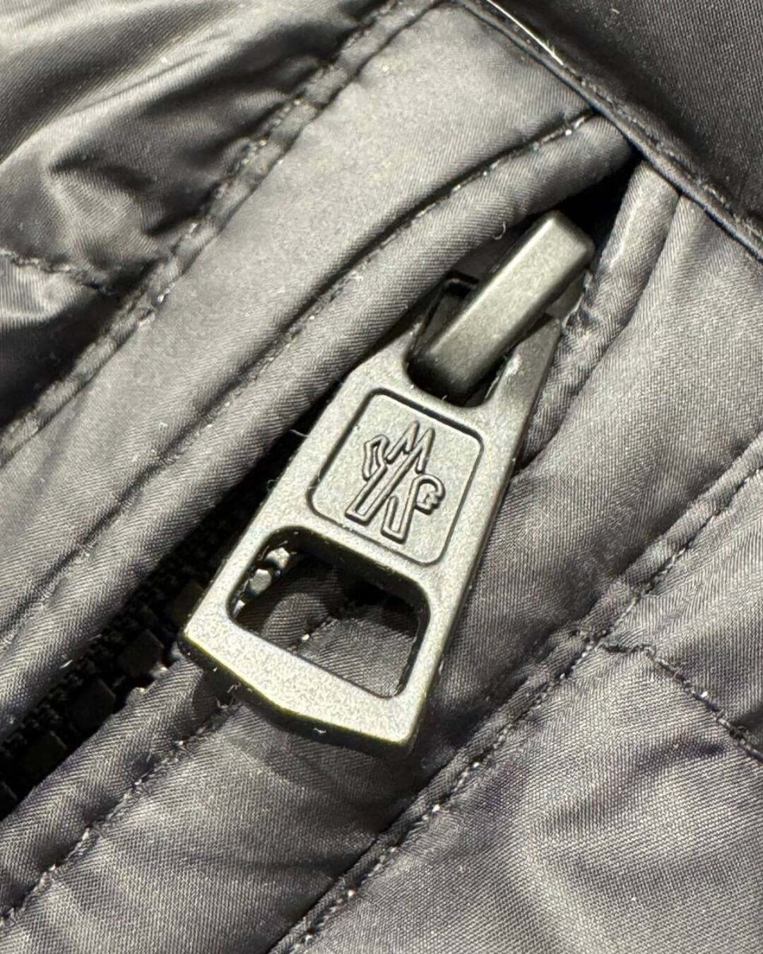 Пуховик Moncler — изображение 8