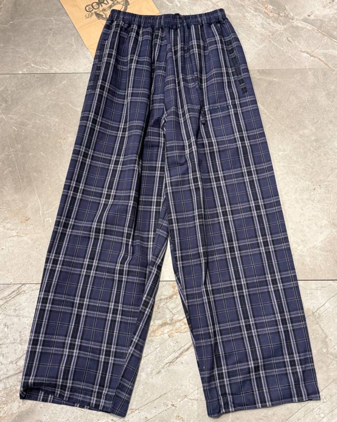 Штаны Balenciaga — изображение 4