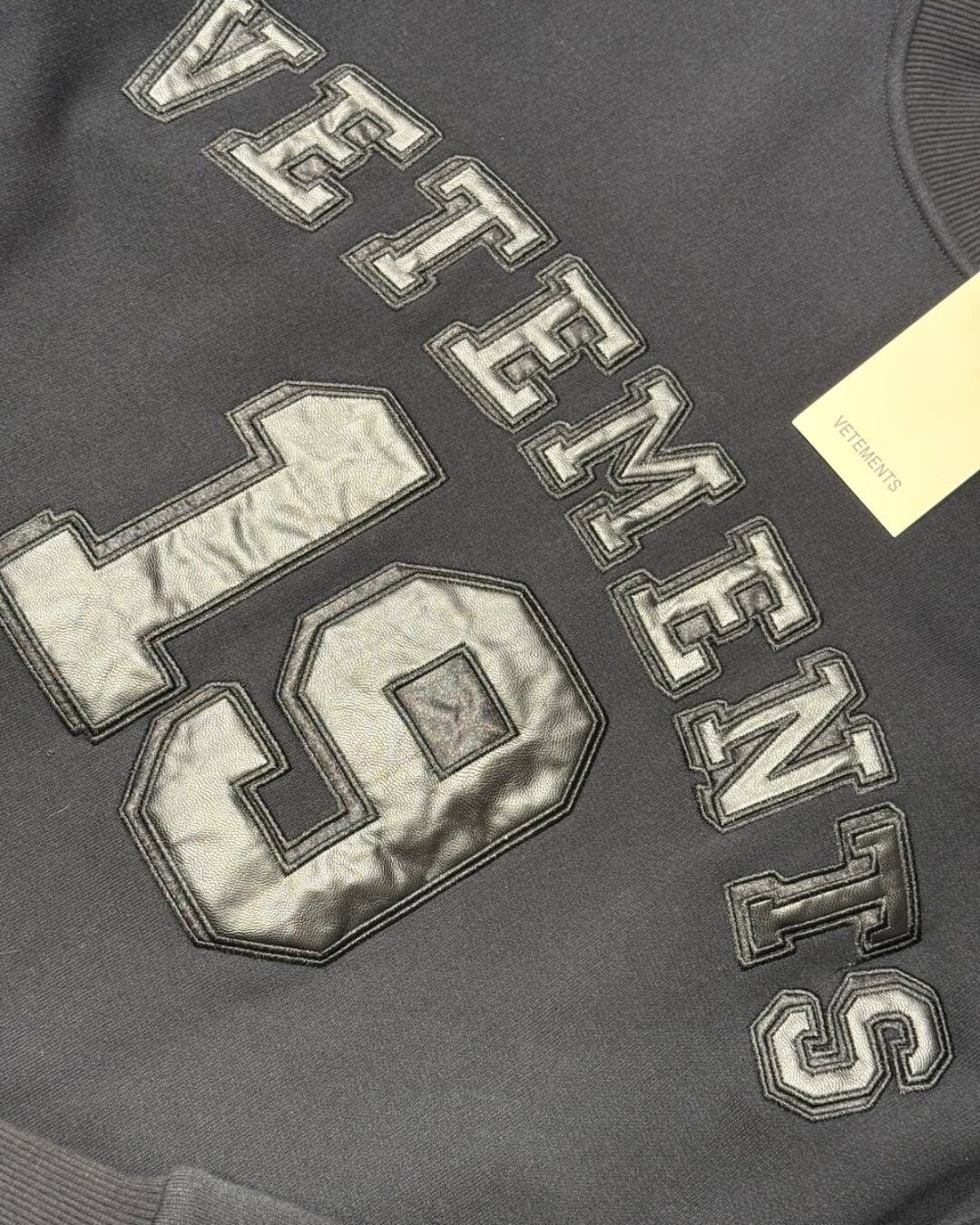 Кофта Vetements — изображение 7