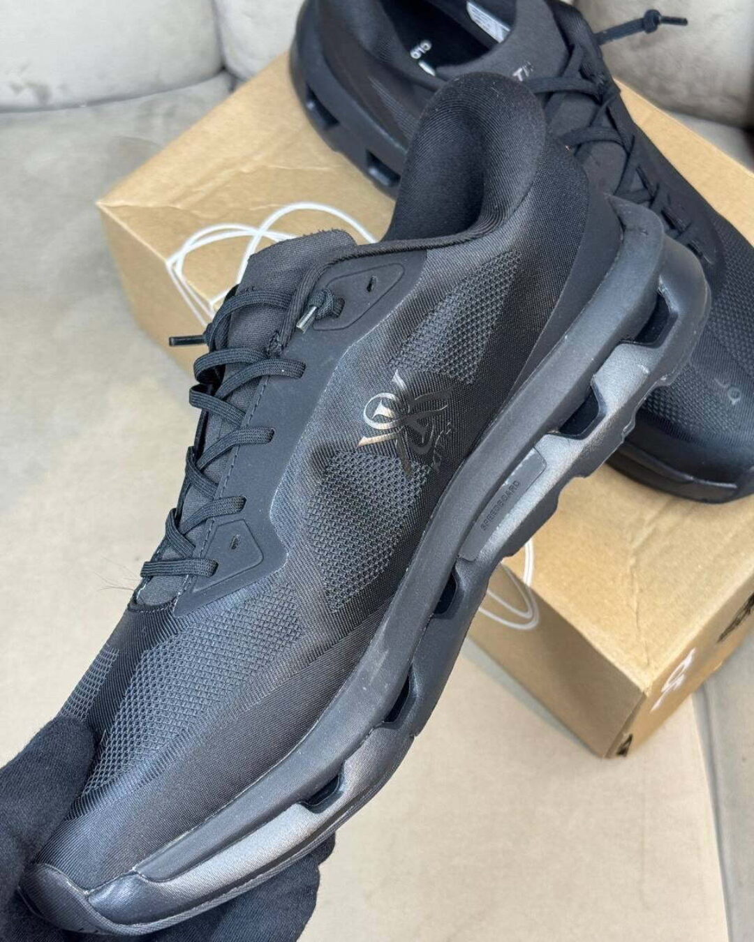 Кроссовки On x Kith — изображение 8