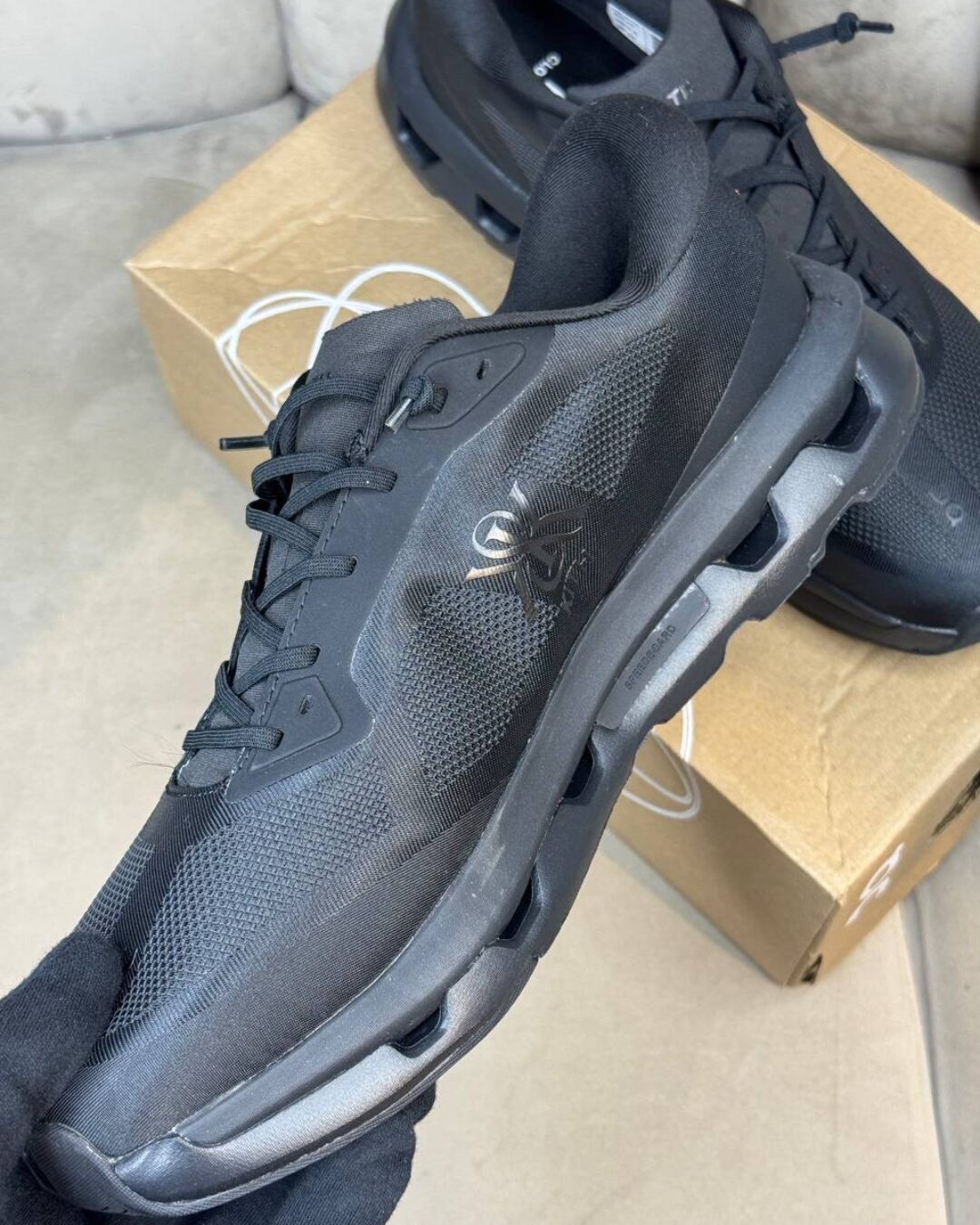 Кроссовки On x Kith — изображение 8