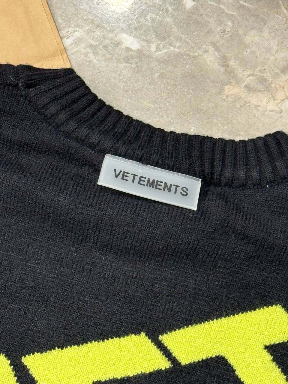 Свитер Vetements — фото 10