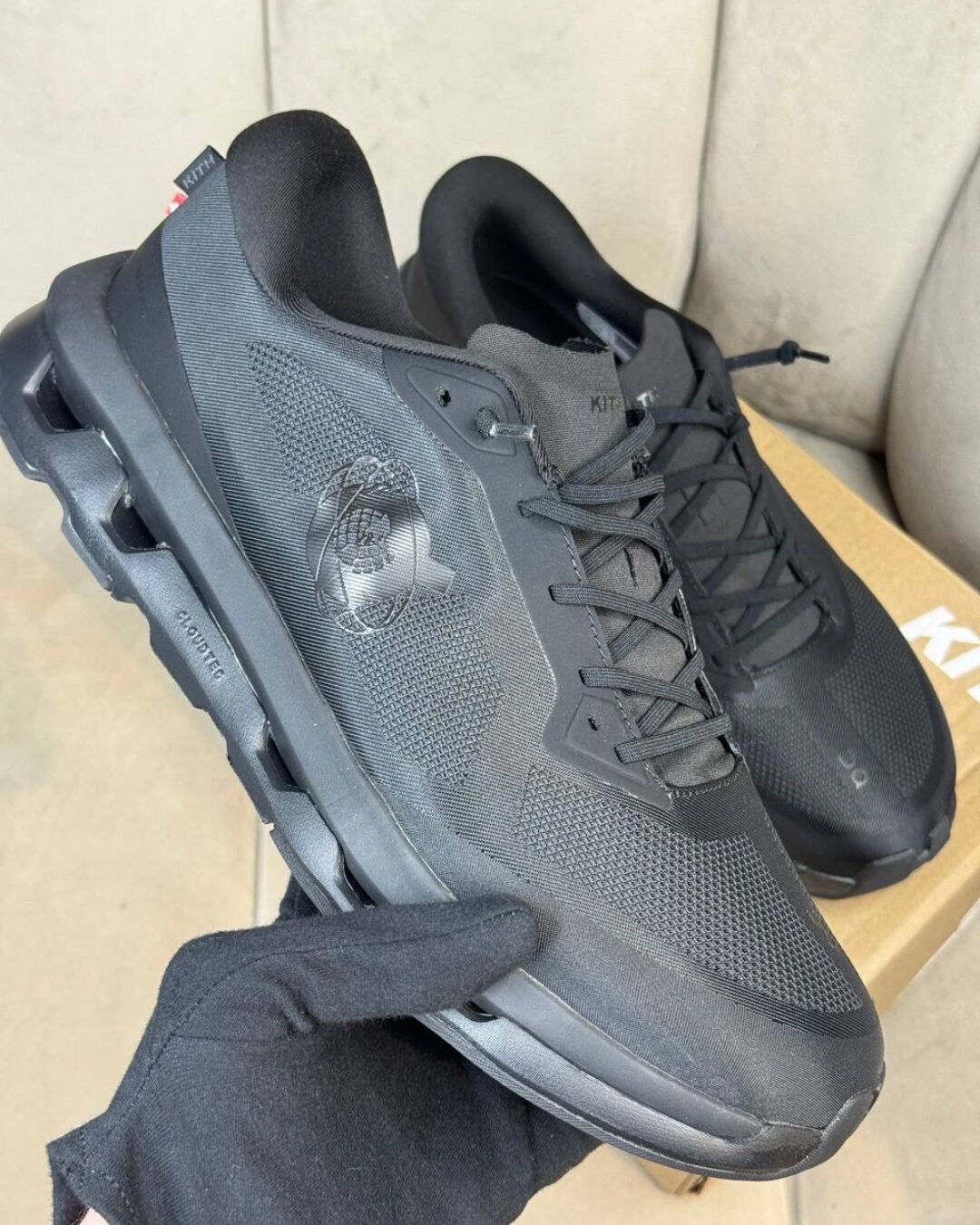 Кроссовки On x Kith — изображение 5