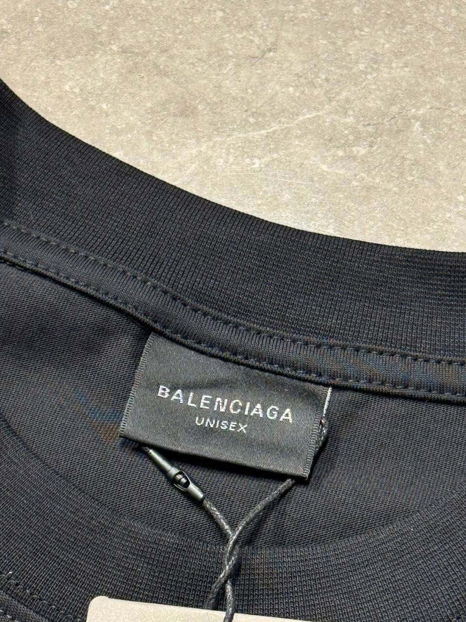 Футболка Balenciaga — фото 7