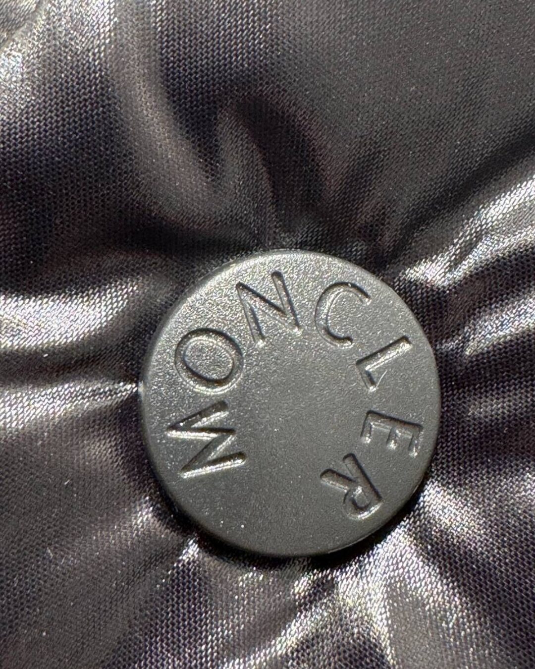 Пуховик Moncler — изображение 10