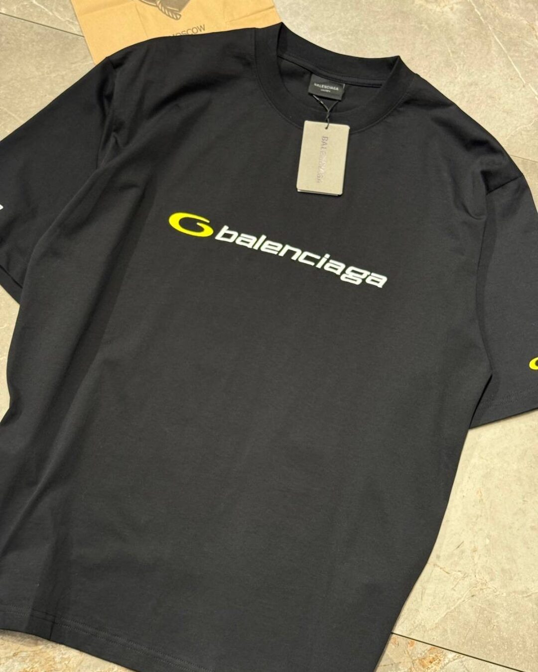 Футболка Balenciaga — изображение 5