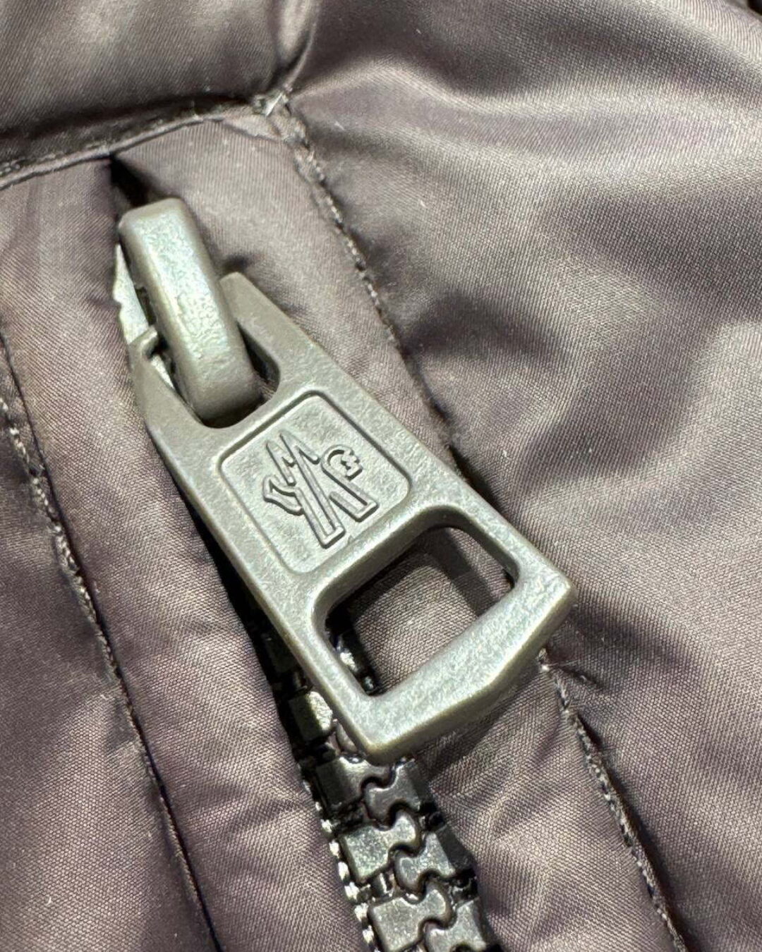 Пуховик Moncler — изображение 4