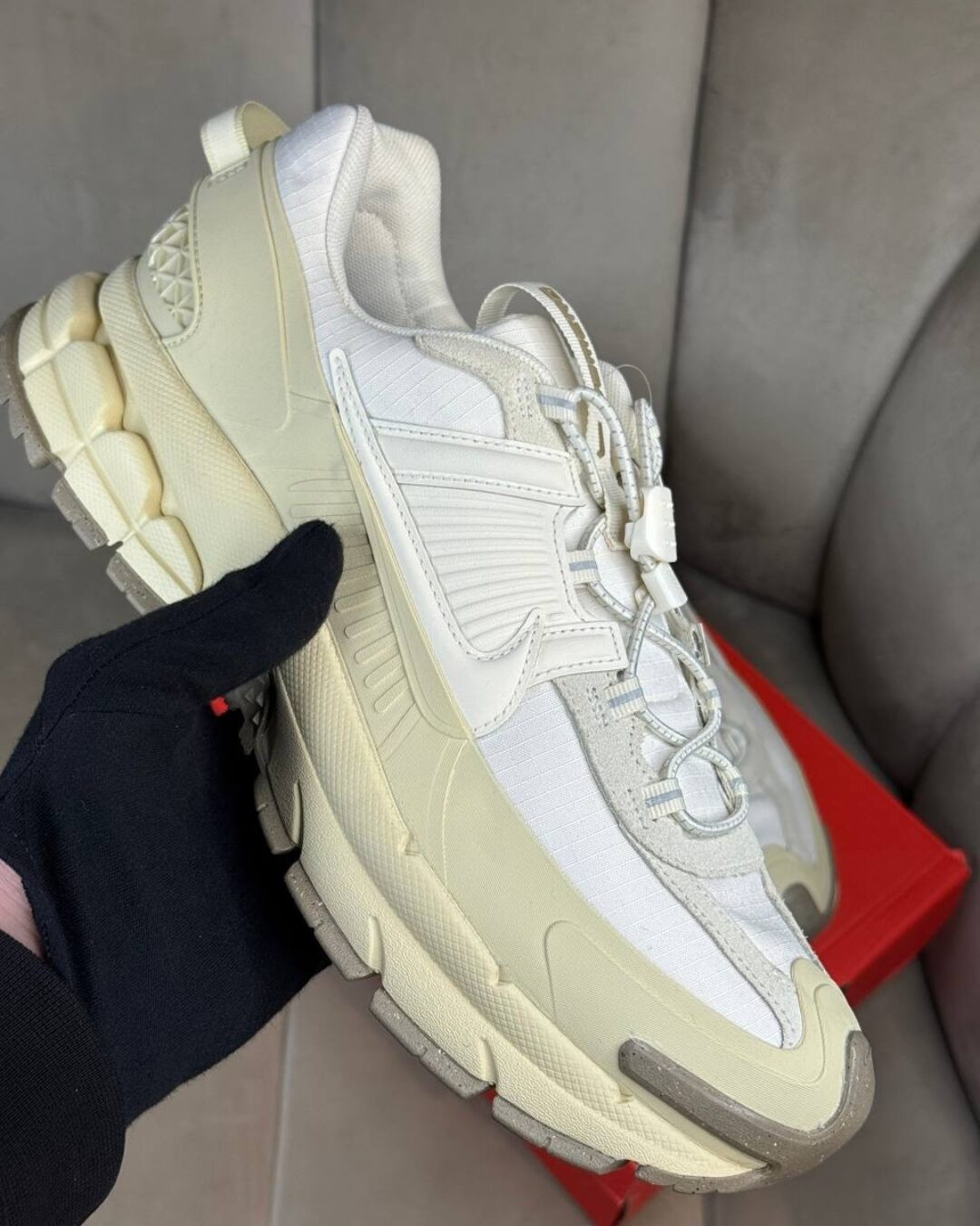 Кроссовки Nike Vomero Winter — изображение 8